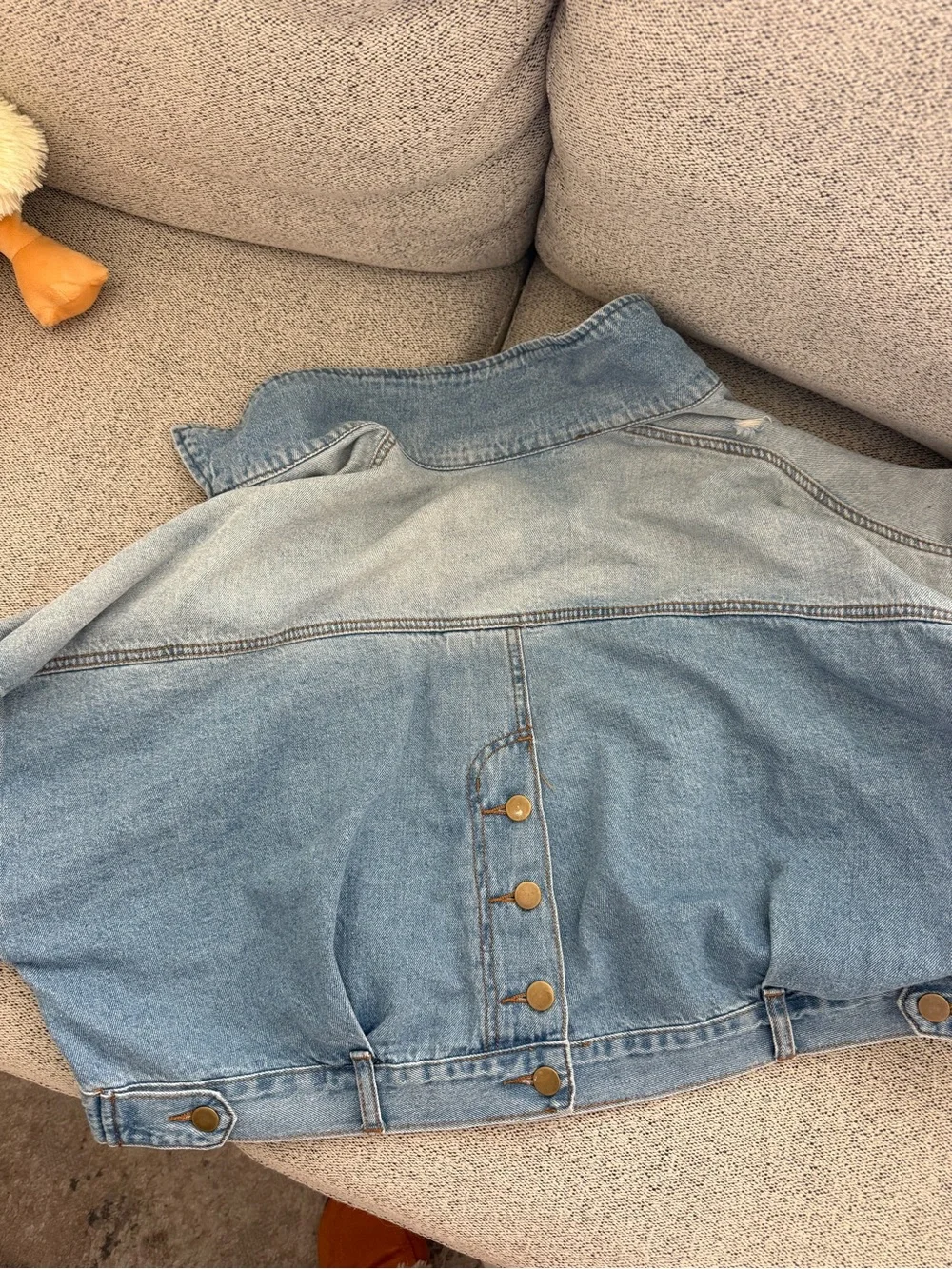 crop jean jacket - Picture 4 of 6